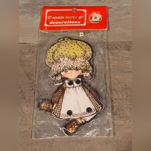 Vintage COMMODORE Moveable Country Girl 6" Ornament Decoration [Read Details]